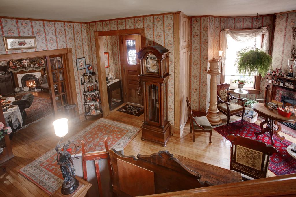 Bed & Breakfast The Queen, A Victorian Bed & Breakfast